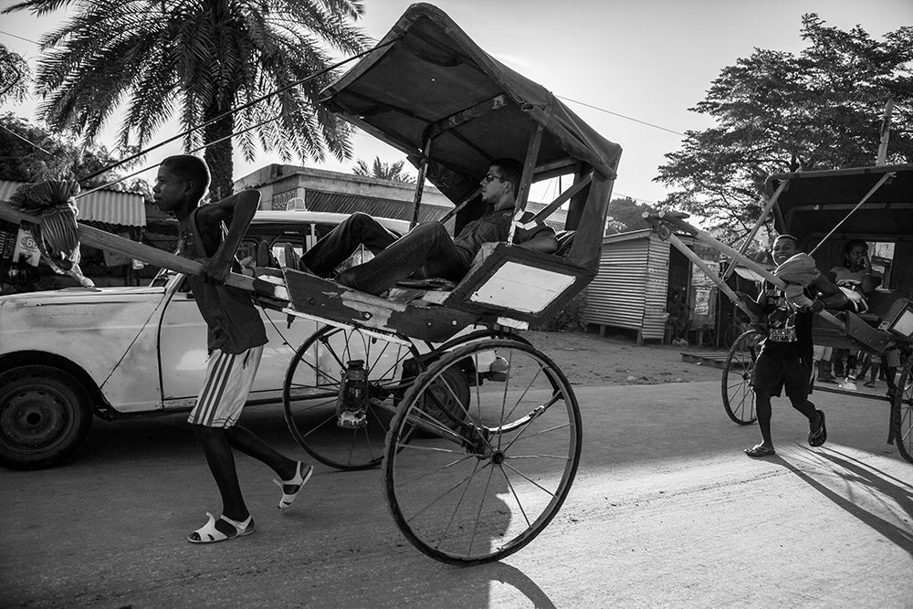 Toliary worker_Pigment print_12x18in_2012