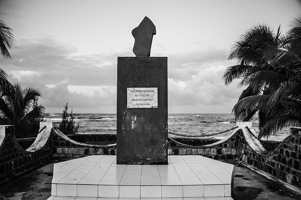 for independense Antalaha_Pigment print_20x24in_2014