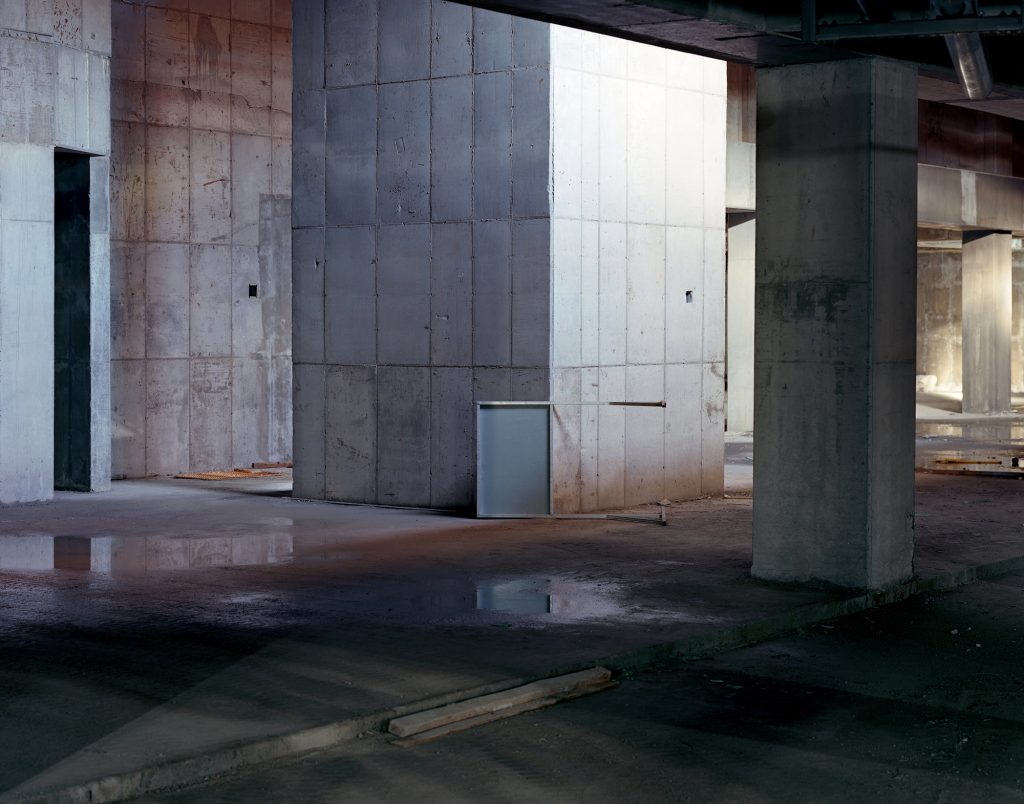 12.Construction Site12_Pigment print_125x155cm_2012
