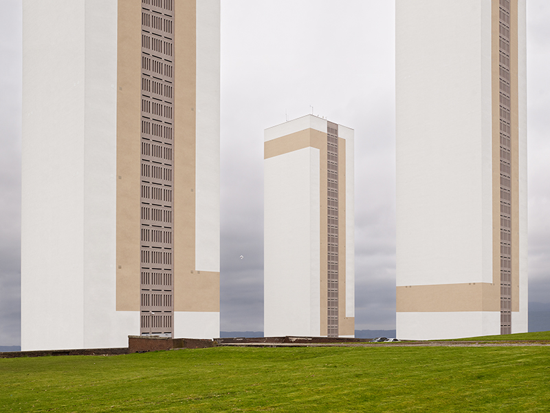 01_BL1155532504134301,digital pigment print,100x129cm,2011