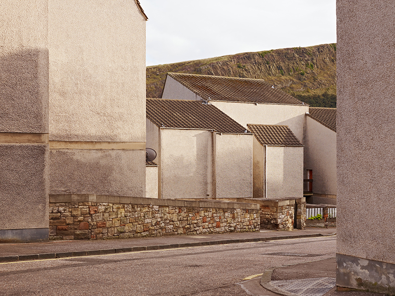 15_BL1055571303103015,digital pigment print,100x129cm,2010