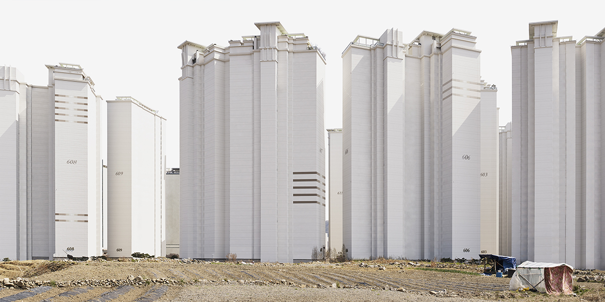 29_BL2143737671271048329,digital pigment print,120x220cm,2014