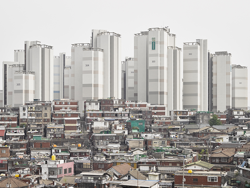 32_BL215375573126950232,digital pigment print,121x156cm,2015