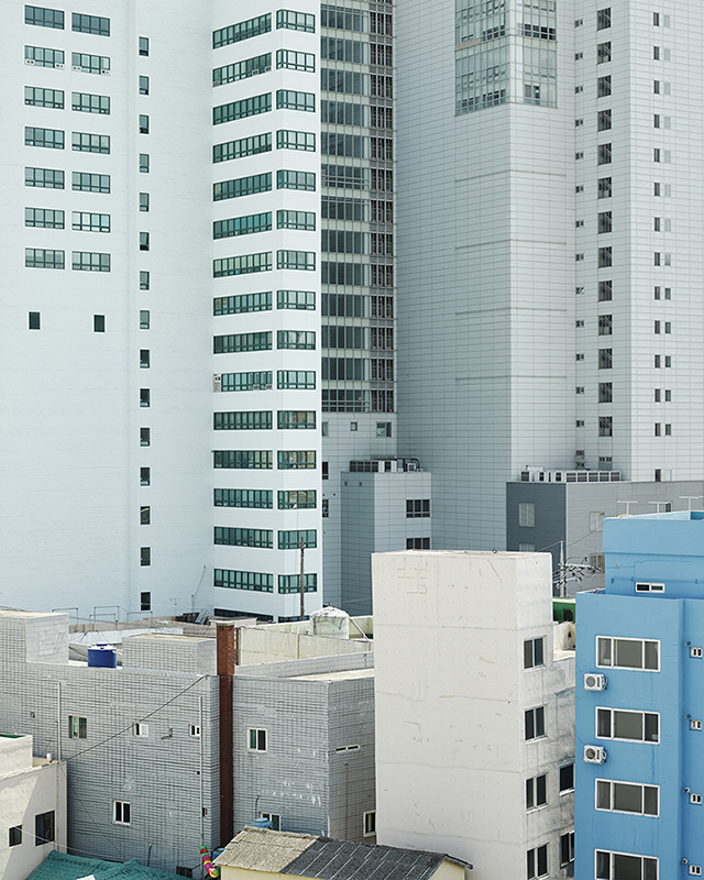 urbanscape_066,digital pigment print,100x122cm,2015