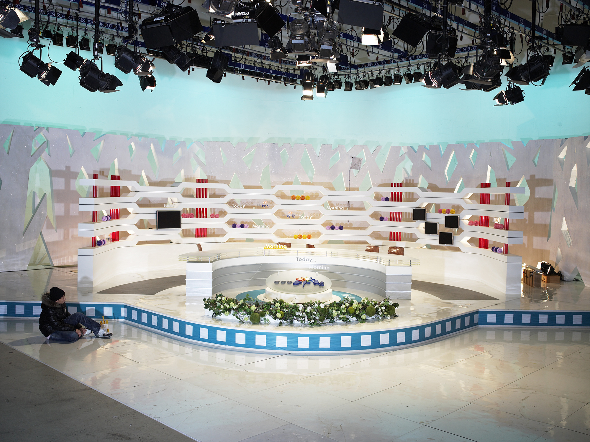 Goodbye Stranger 2 #12, digital C-print, 139x183cm, edition of 7, 2008