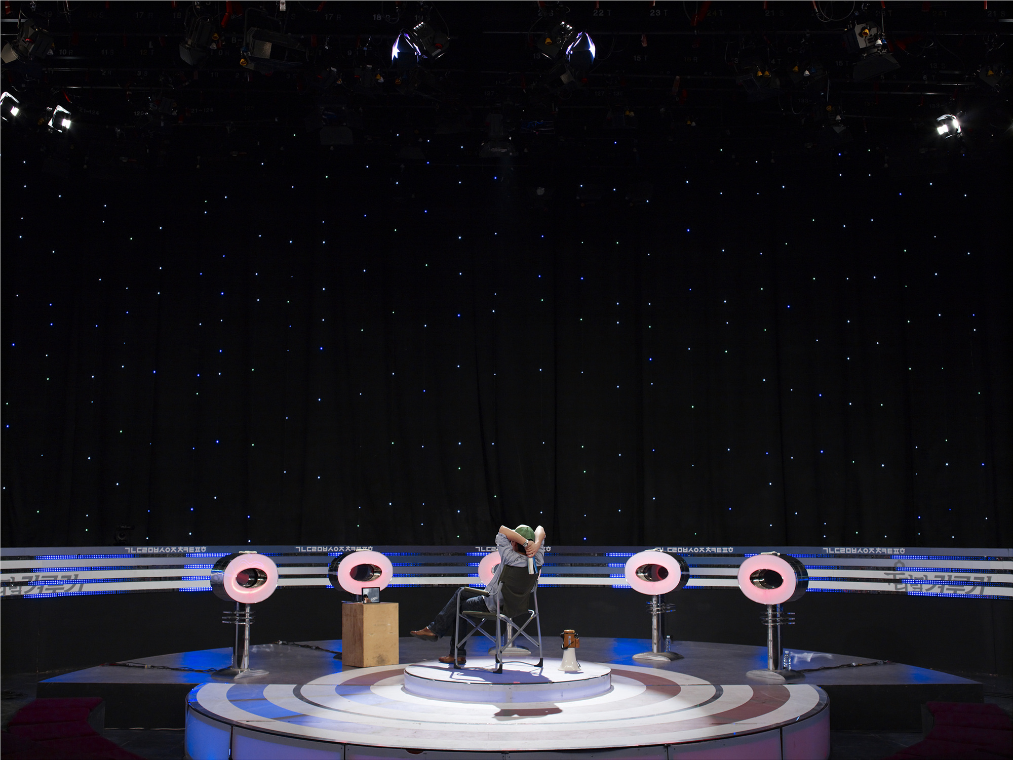 Goodbye Stranger 2 #17, digital C-print, 139x183cm, edition of 7, 2009