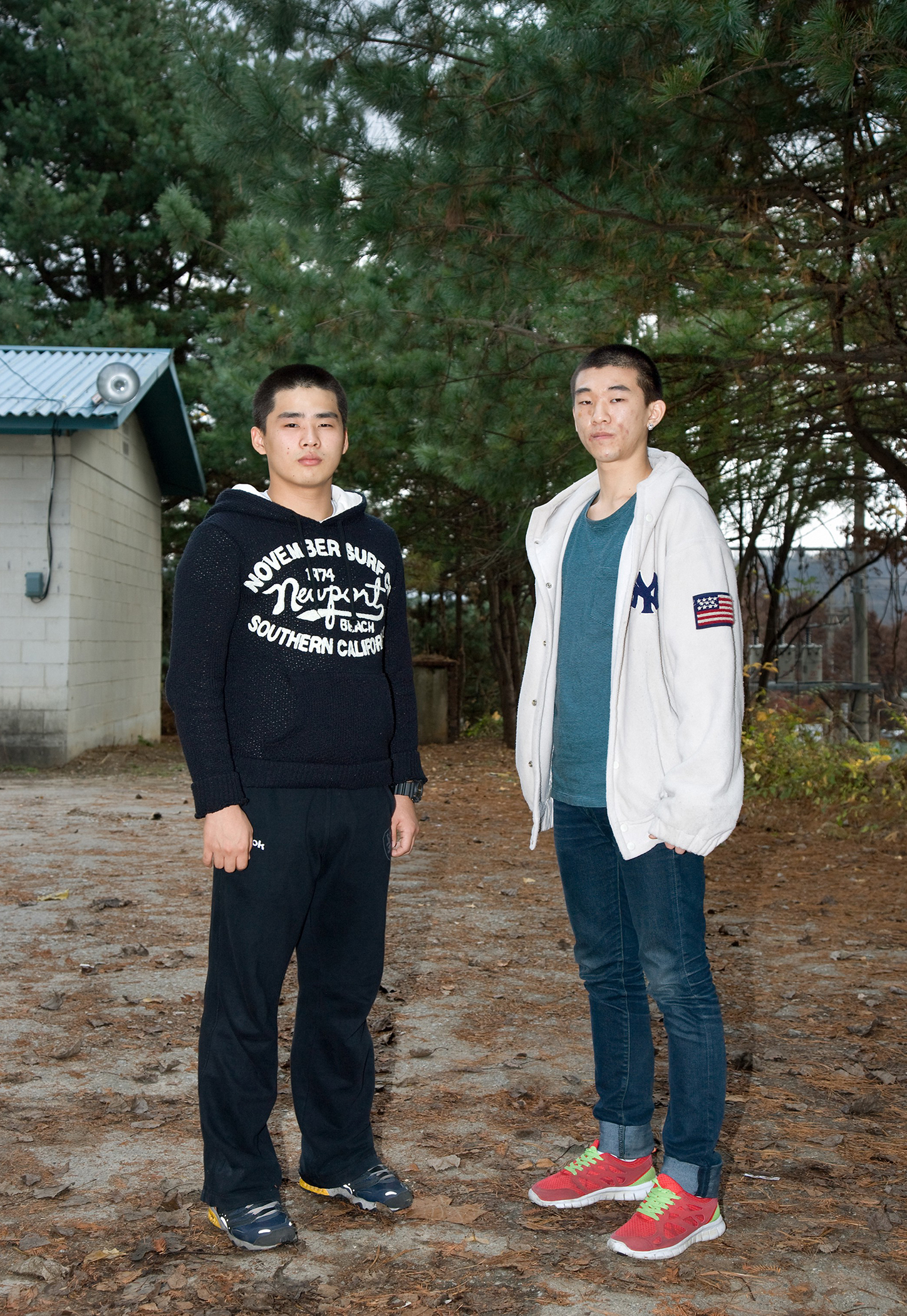 12mm#3-2, 의정부306보충대, 이대근 이정해 , 21살, 2011.09.20, Pigment print, 100x145cm