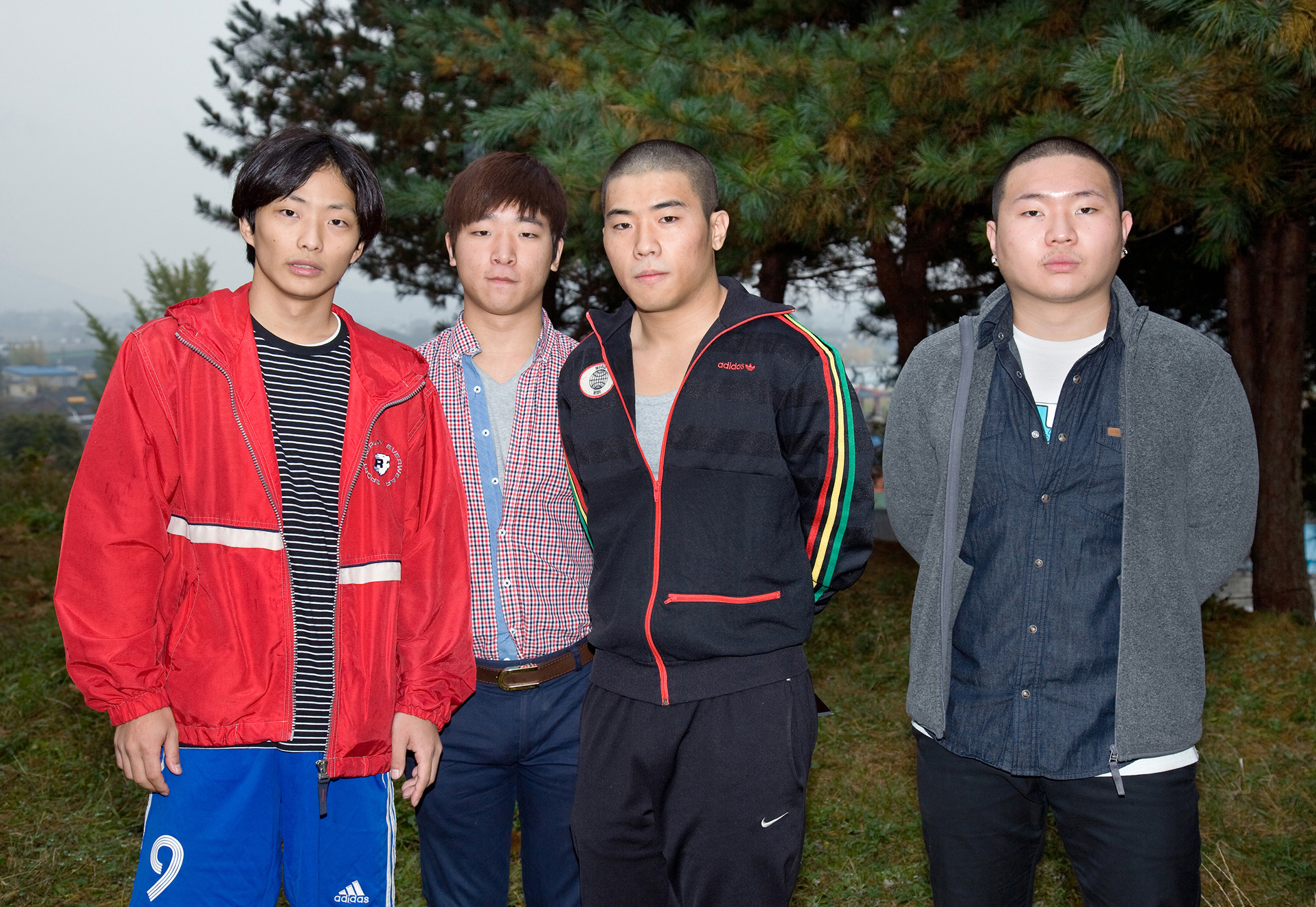 12mm#35_1, 논산훈련소, 이영식 유인상 이재혁 이호규, 20살, 2011.10.24, Pigment print, 69x100cm