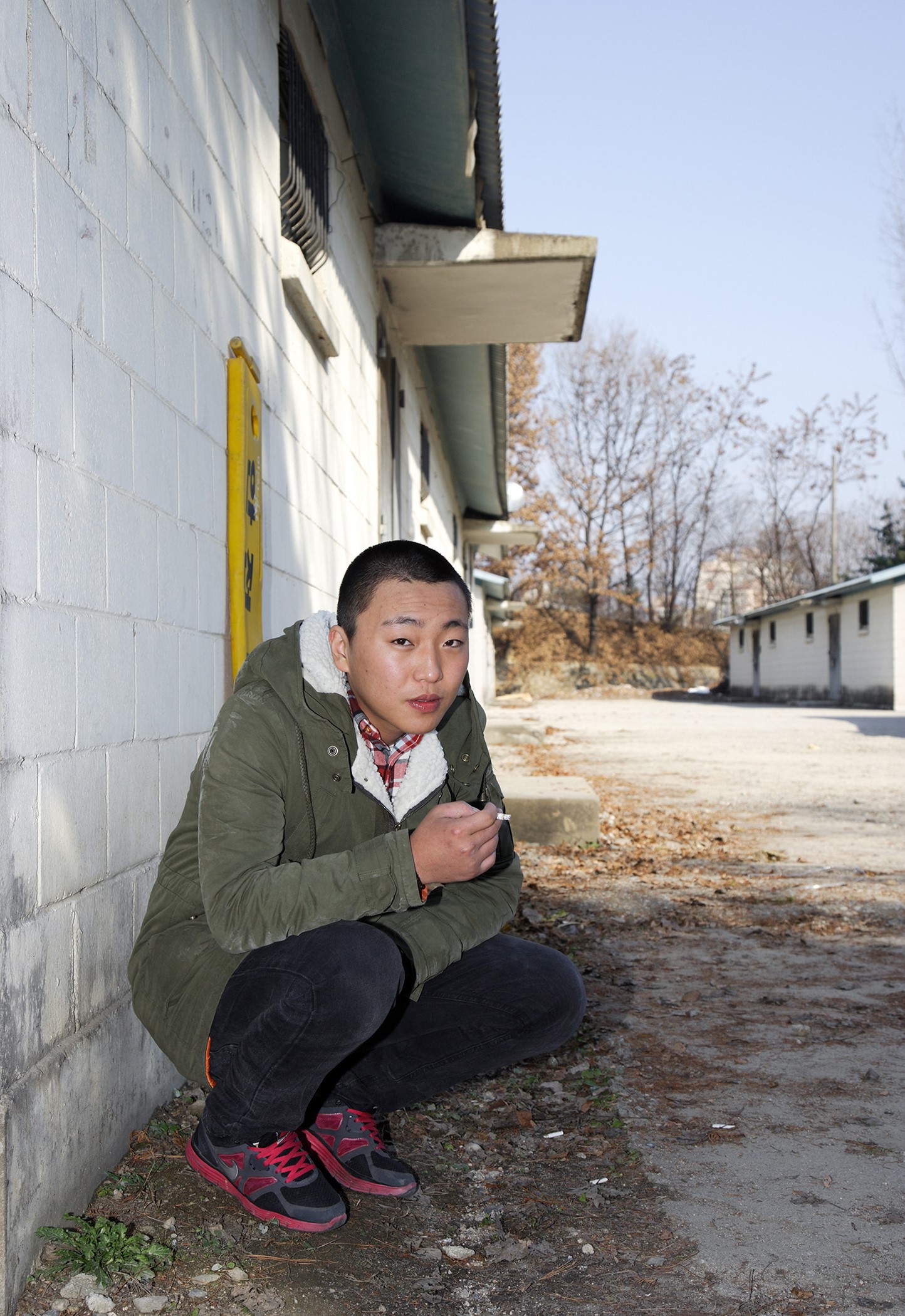 12mm#7-1, 의정부306보충대, 이성희 김태호, 20살, 2011.11.15, Pigment print, 100x145cm