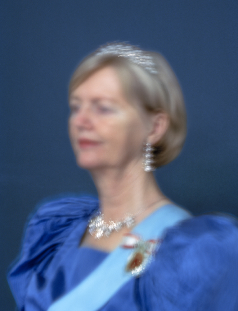 Being a Queen-12-Being a Queen#6,150x112cm