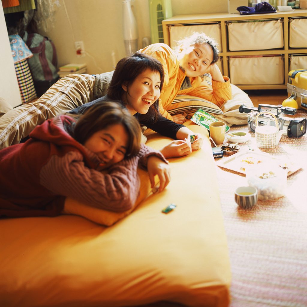 117 2004 Mad Women Osaka