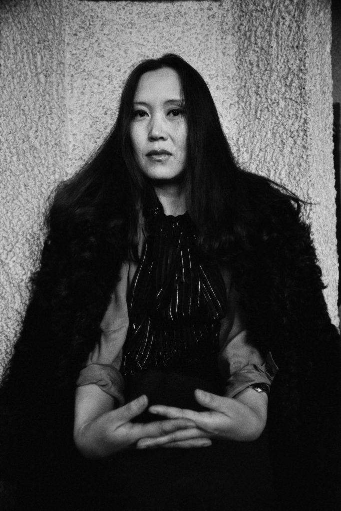 8. 연극의상 최보경