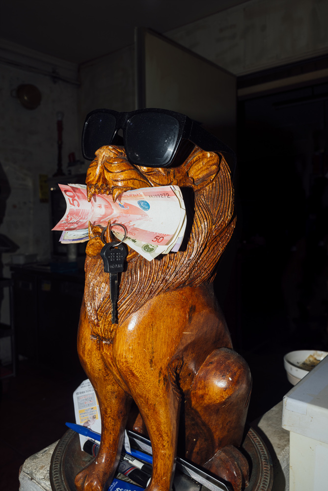 Fragile, 2016-2017 16