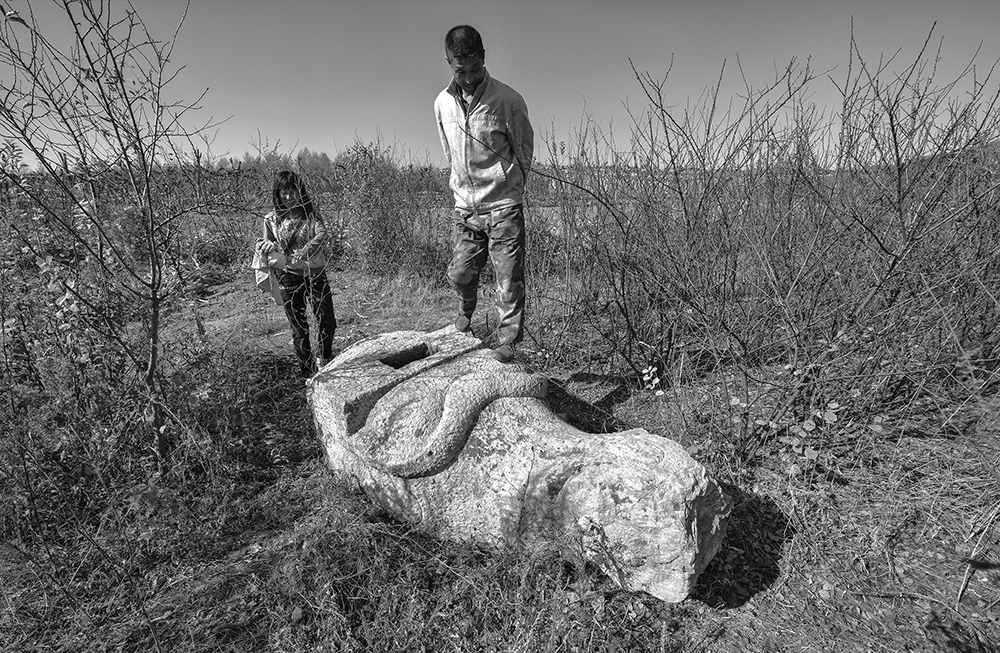 009(강이식 장군의 묘비 기단석)