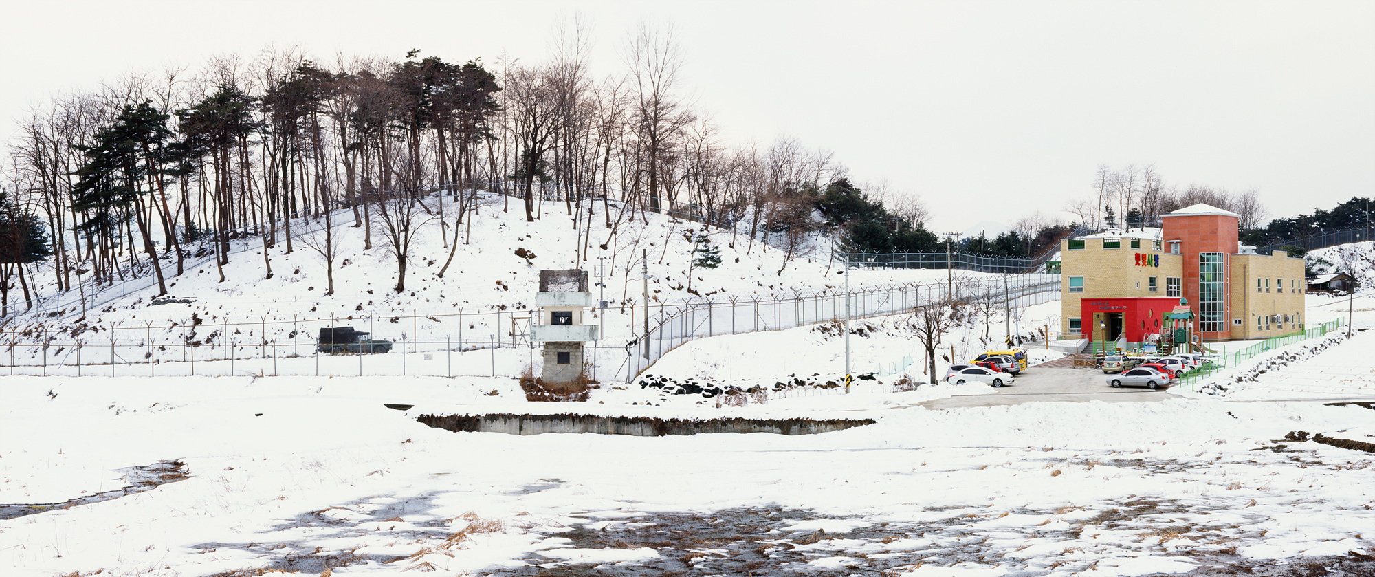 Overlapping things-GangNeung, C-print, 100x240cm, 2012