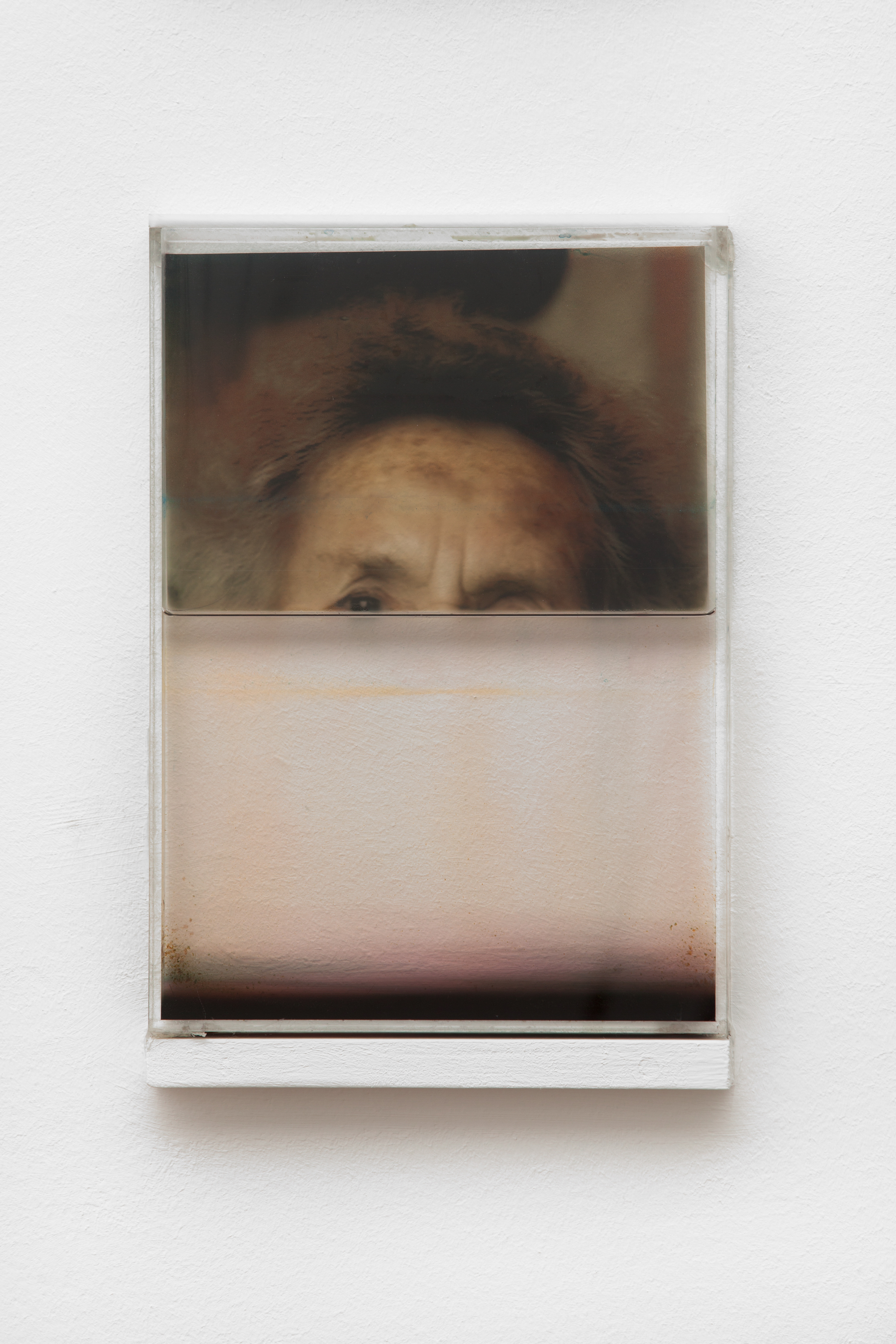 FOR GOTT EN, 투명 필름지에 피그먼트 프린트ㆍ물, 20x30x2.5cm(60 pieces), 2010-2017