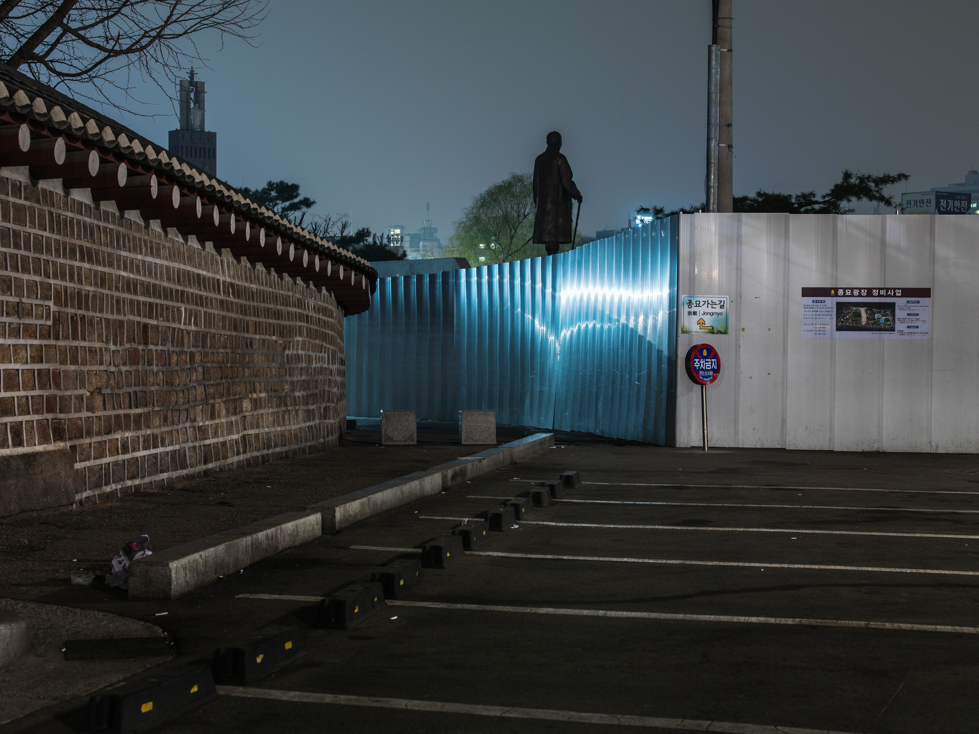 통로- #01 ultrachrome archival pigment print 150x190 2014