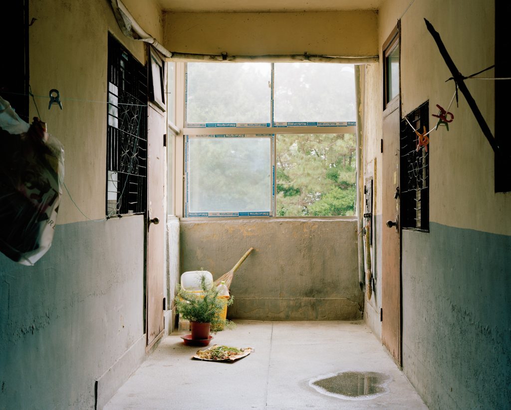 좌천아파트, 2012,  120