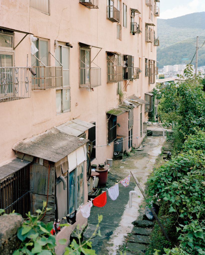 좌천아파트, 2012,  146