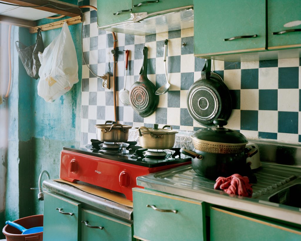 좌천아파트, 2012,  90