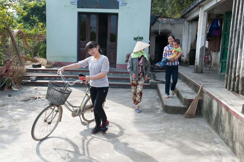 초청장 고향, 도티화, 베트남, 2012, 9