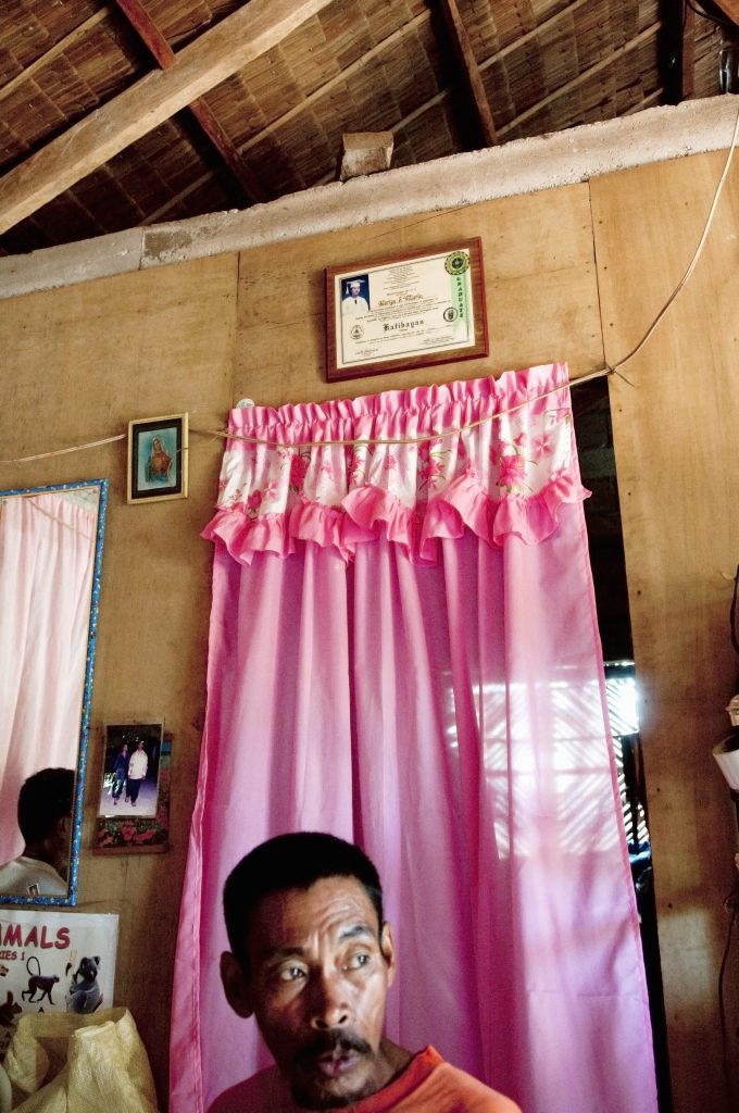 초청장 고향, 멀린, 필리핀, 2010, 28