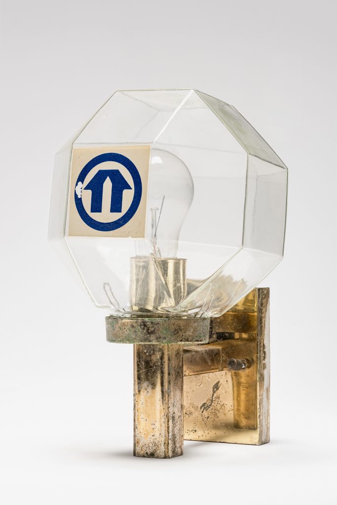 비상조명등, Pigment print, 90x60cm, 2020