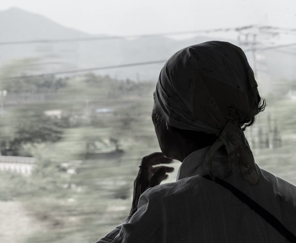 잠사 1 ( 潛思 ; 생각에 잠기다. ), lost in thought no.1, 2019