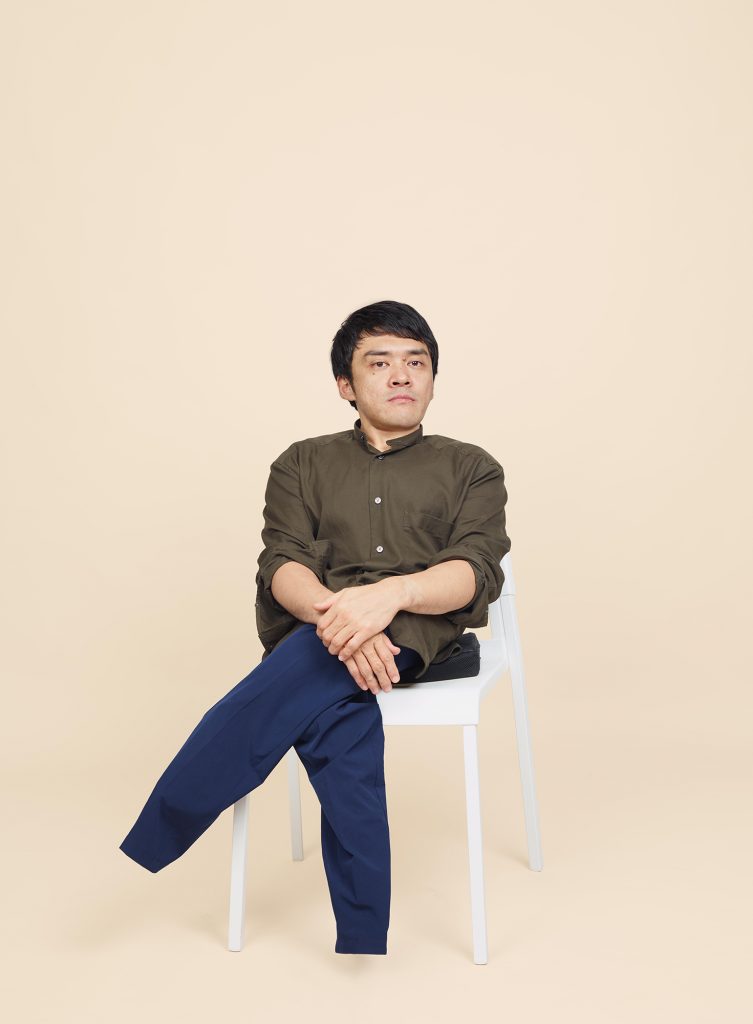 동작 중의 인물#07