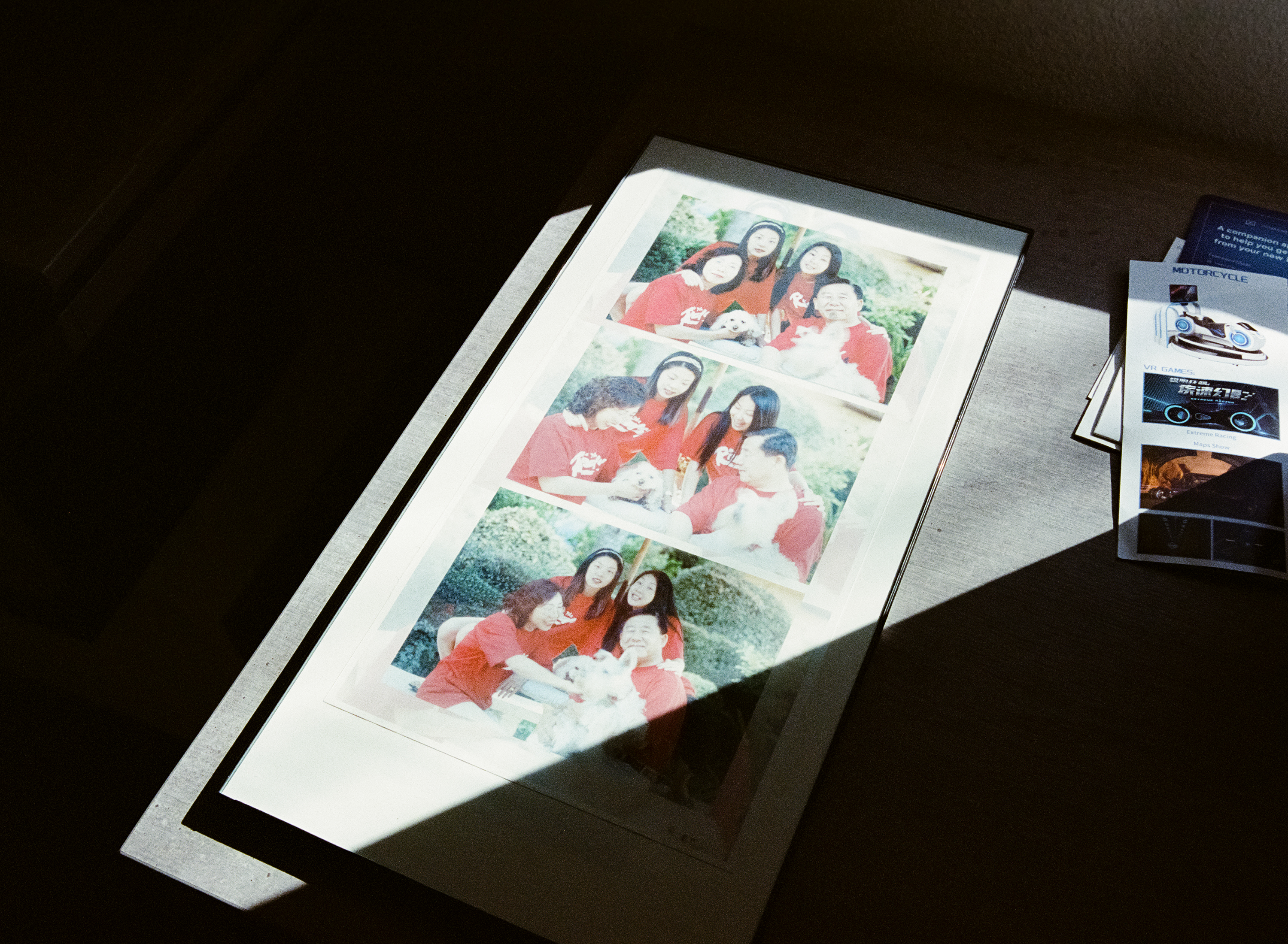 16. REDS, pigment print, 40x30cm, 2023