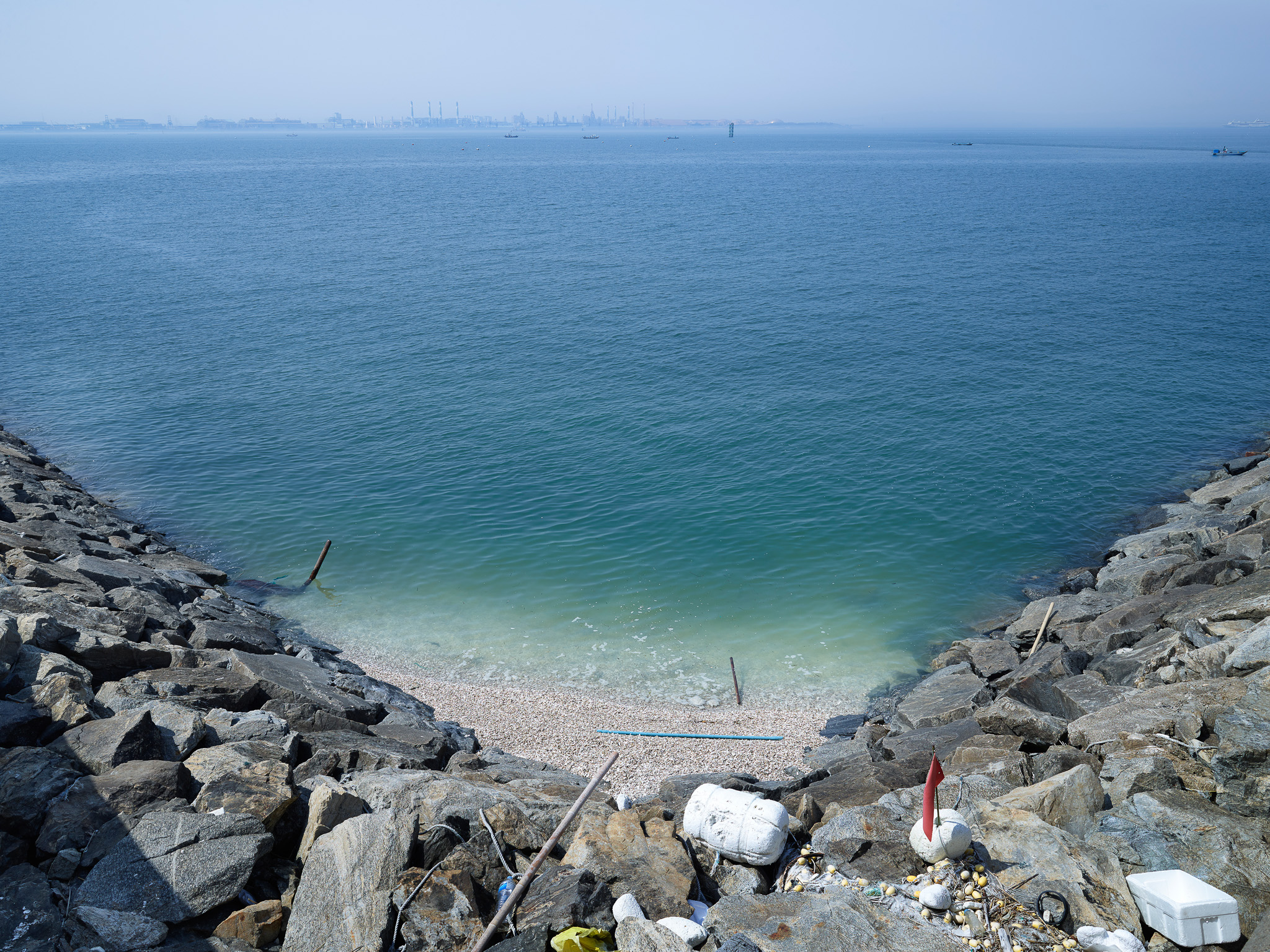 Edgeland, 37.03283583385951, Inkjet print, 120x160cm, 2021