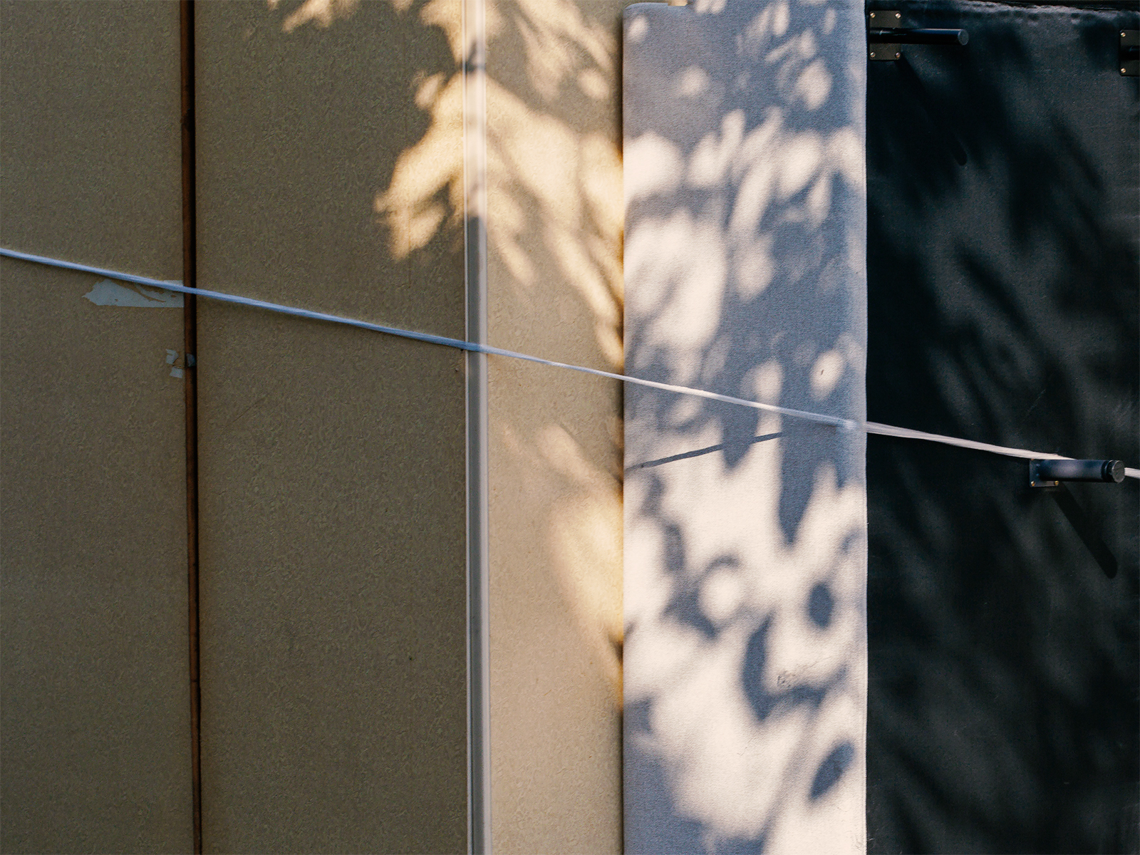 '눈앞에 있는 사물' 3, Archival Pigment Print, 2023