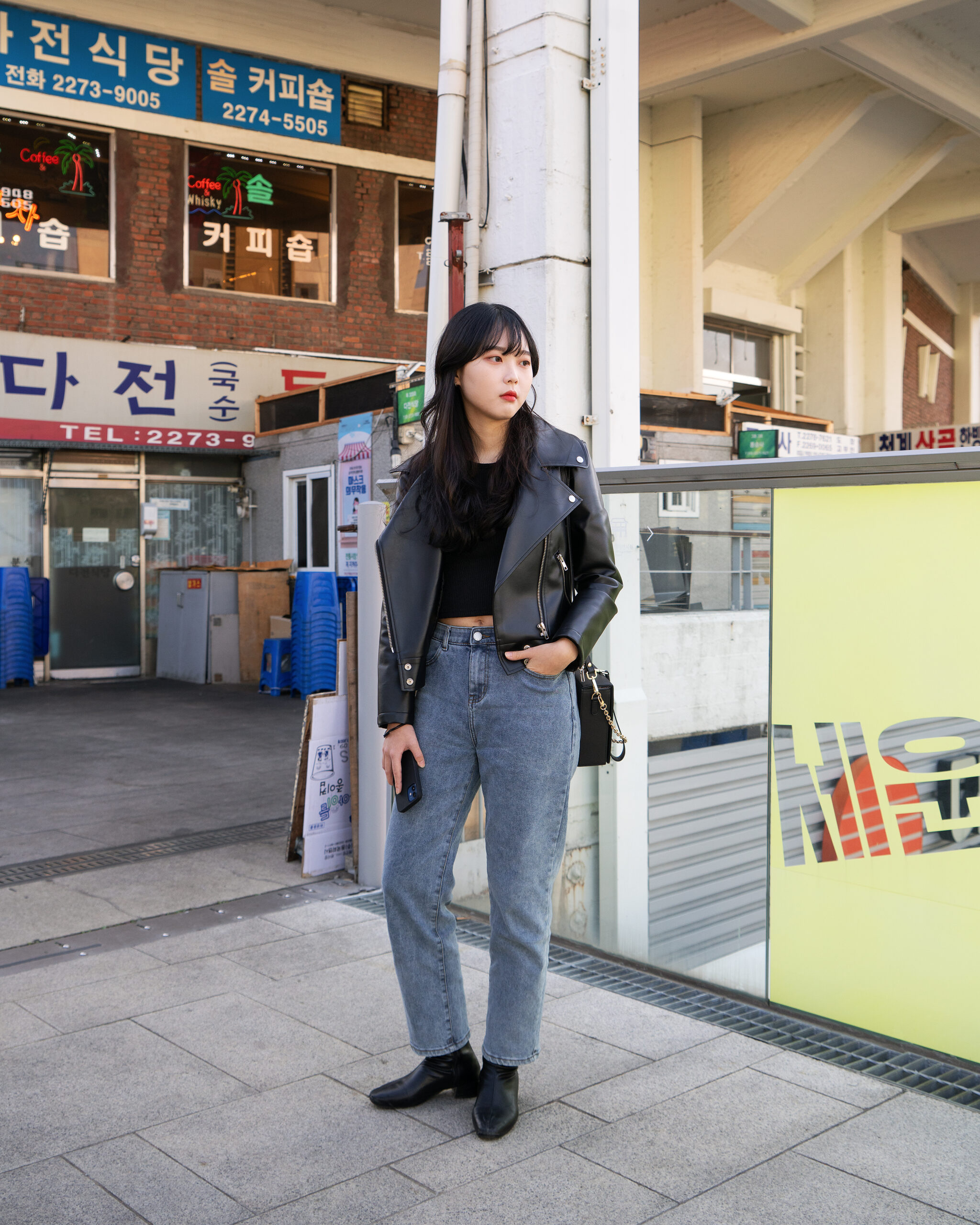 10. 유민 2001년생, 72x90cm, c-print, 2021