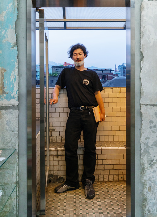 7. 박진우 1986년생, 72x90cm, c-print, 2020